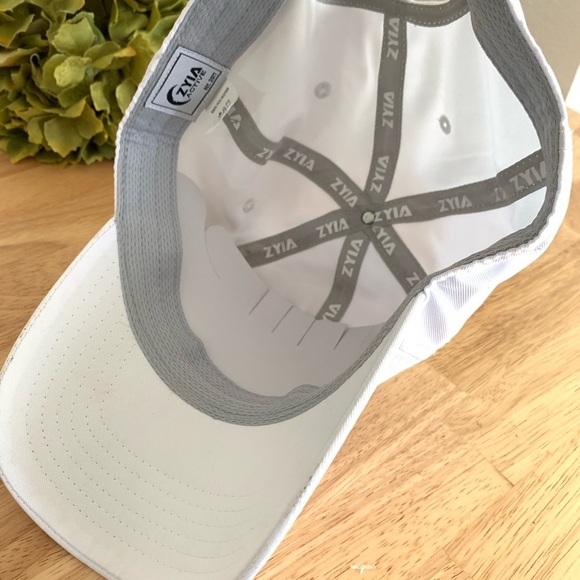NWT Zyia Baseball Hat  White Adjustable back strap - Picture 7 of 8
